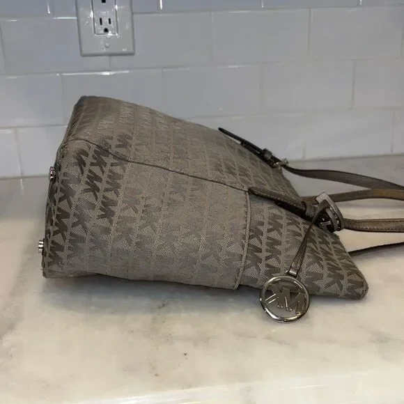 Michael Kors Bag Purse Handbag Pocketbook Charlotte Signature Jet Set Tote Bag